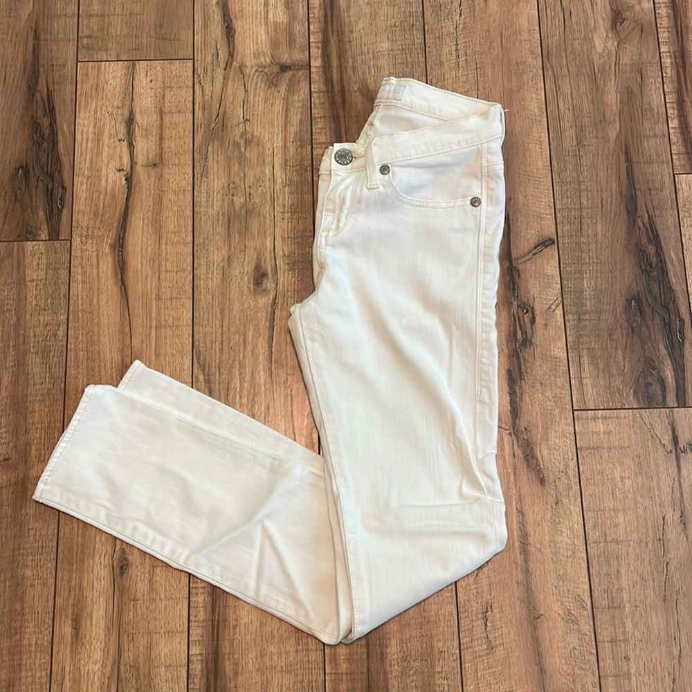 Rock and republic size 4 skinny jeans, cream